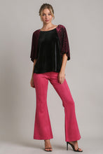 Load image into Gallery viewer, Umgee Round Neck Leopard Balloon Sleeve Velvet Top