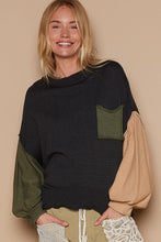 Load image into Gallery viewer, POL Color Block Roll Hem Hacci Sweater