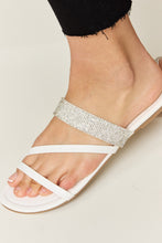 Load image into Gallery viewer, WILD DIVA Rhinestone Strappy Flat Sandals
