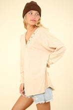 Load image into Gallery viewer, VERY J Washed V-Neck Exposed Seam Knit Top