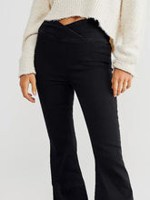 Load image into Gallery viewer, Asymmetric Waist Flare Jeans