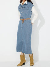 Load image into Gallery viewer, Slit Half Button Collared Neck Cap Sleeve Denim Dress