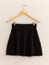 Load image into Gallery viewer, HYFVE High Waist Knit Pleated Flare Mini Skirt
