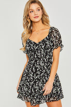 Load image into Gallery viewer, Love Tree Ditsy Floral Short Sleeve Romper