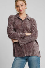 Load image into Gallery viewer, Umgee Side Slit Texture Button Up Shirt