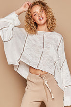 Load image into Gallery viewer, POL Round Neck Contrast Stitching High-Low Top