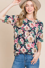 Load image into Gallery viewer, BOMBOM Floral Round Neck T-Shirt