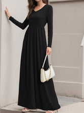 Load image into Gallery viewer, Pocketed V-Neck Long Sleeve Maxi Dress