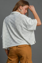 Load image into Gallery viewer, Umgee Floral Johnny Collar Half Sleeve Jacquard Top