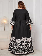 Load image into Gallery viewer, Honey Plus Size Printed V-Neck Long Sleeve Maxi Dress
