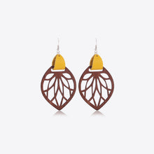 Load image into Gallery viewer, Leaf Drop Earrings