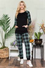 Load image into Gallery viewer, Celeste Plaid Long Sleeve T-Shirt with Pockets