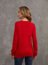 Load image into Gallery viewer, Sequin Reindeer Graphic Sweater