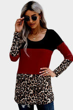 Load image into Gallery viewer, Lace Back Leopard Cut & Sew Tee