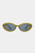 Load image into Gallery viewer, Polycarbonate Frame Cat-Eye Sunglasses