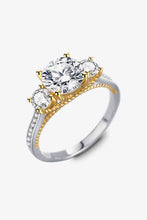 Load image into Gallery viewer, 2 Carat Moissanite Contrast Ring