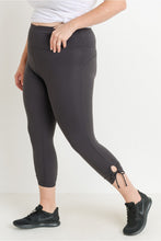 Load image into Gallery viewer, Plus Size High Waist Tie Accent Capri Leggings