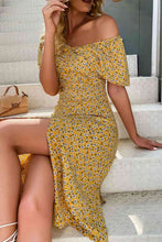 Load image into Gallery viewer, Ditsy Floral Split Flutter Sleeve Dress