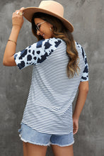 Load image into Gallery viewer, Mixed Print Sequin Pocket T-Shirt