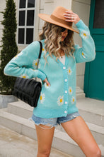 Load image into Gallery viewer, Daisy Pattern Button Front Cardigan