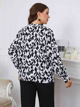 Load image into Gallery viewer, Melo Apparel Plus Size Printed Long Sleeve V-Neck Blouse
