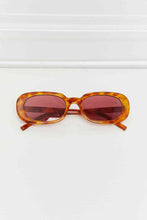 Load image into Gallery viewer, Oval Full Rim Sunglasses