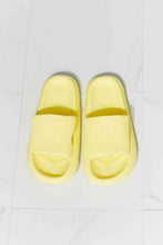 Load image into Gallery viewer, MMShoes Arms Around Me Open Toe Slide in Yellow