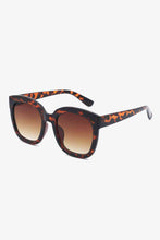 Load image into Gallery viewer, Polycarbonate Frame Square Sunglasses