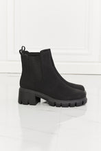 Load image into Gallery viewer, MMShoes Work For It Matte Lug Sole Chelsea Boots in Black