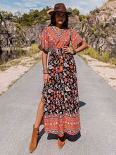 Load image into Gallery viewer, V-Neck Slit Maxi Dress
