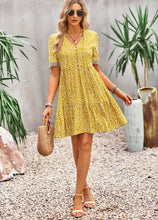 Load image into Gallery viewer, Floral Buttoned Puff Sleeve Dress