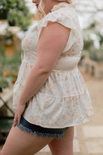 Load image into Gallery viewer, Plus Size Printed Flutter Sleeve Tiered Top