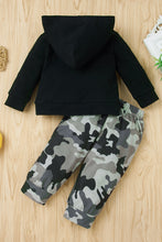Load image into Gallery viewer, Boys Letter Pattern Hoodie and Camouflage Pants Set