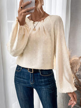 Load image into Gallery viewer, Ruched Swiss Dot Long Sleeve T-Shirt