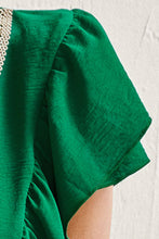Load image into Gallery viewer, Contrast Ruffle Trim Flutter Sleeve Blouse