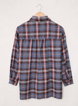 Load image into Gallery viewer, Plaid Slit High-Low Shirt with Pockets