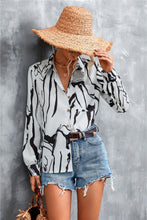 Load image into Gallery viewer, Printed Button Down Long Sleeve Shirt
