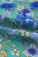 Load image into Gallery viewer, Floral Bell Sleeve Surplice Cropped Blouse
