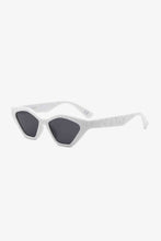 Load image into Gallery viewer, Cat Eye Polycarbonate Sunglasses