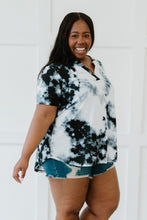 Load image into Gallery viewer, Sew In Love Abstract Print Art Full Size Run Printed Notched Tee