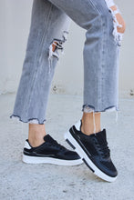 Load image into Gallery viewer, Forever Link Lace-Up Round Toe Flat Sneakers