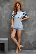 Load image into Gallery viewer, Mixed Print Sequin Pocket T-Shirt
