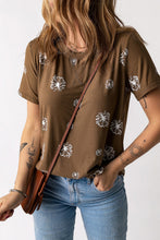 Load image into Gallery viewer, Dandelion Print Round Neck Tee