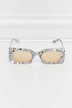 Load image into Gallery viewer, Tortoiseshell Rectangle Polycarbonate Sunglasses