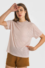 Load image into Gallery viewer, Breathable and Lightweight Short Sleeve Sports Top