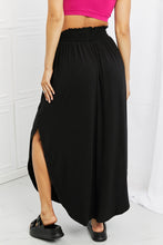 Load image into Gallery viewer, Zenana It's My Time Full Size Side Scoop Scrunch Skirt in Black