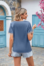 Load image into Gallery viewer, Contrast Trim Short Sleeve Plunge Blouse