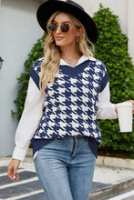 Load image into Gallery viewer, Houndstooth V-Neck Capped Sleeve Knit Vest
