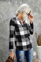 Load image into Gallery viewer, Plaid V-Neck Long Sleeve Top