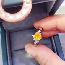 Load image into Gallery viewer, 2 Carat Moissanite 925 Sterling Silver Ring